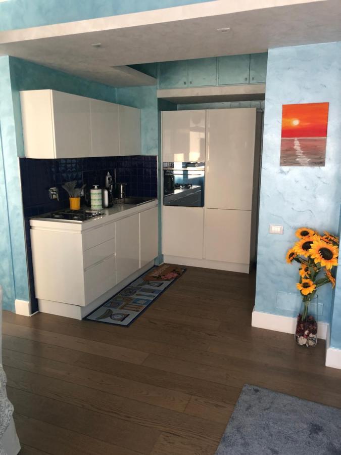 E&C Suites Roma 丽都迪奥斯蒂亚 外观 照片